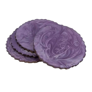 Dessous de verre en résine classiques faits à la main fleurs sèches et pressées Design mignon tapis de tasse de bureau ensemble pour la décoration intérieure et les boissons - Product Image 1