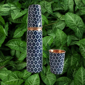 Botella de cobre puro ecológica con acabado superior con cuerpo martillado y diseño fuerte a prueba de fugas para un uso saludable del agua potable - Product Image 2