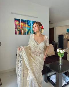 Presentamos Nuestra Última Colección de Saris Superventas, 2 Colores, Tela de Viscosa Premium, Trabajo de Pallu Enriquecido, Tela Étnica, Colores Personalizados - Product Image 4