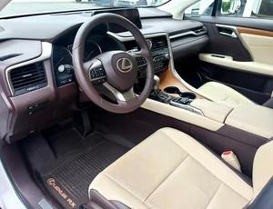 Lexus RX 350 AWD 2017 d'occasion en bon état – Ventes saisonnières de voitures d'occasion haut de gamme - Product Image 5