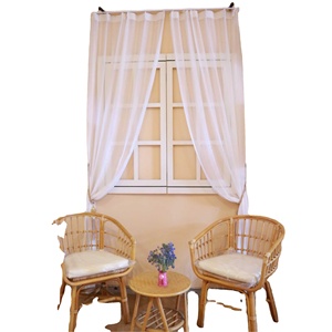 Rideaux transparents qui équilibrent l'intimité et la lumière du jour, idéal pour le style de chambre et les cantonnières - Product Image 1