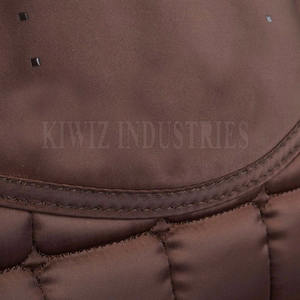 Tapis de selle personnalisés de haute qualité Meilleur tissu matelassé pour chevaux Collection 2024 Tapis de selle - Product Image 2