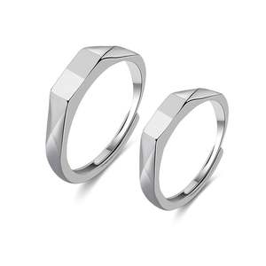 แหวนคู่รัก Jeulia Sterling Silver I Love You แบบฉายภาพเคลือบโรเดียมและทองคำ ประดับอัญมณีสุดโรแมนติก ของขวัญเครื่องประดับ - Product Image 2