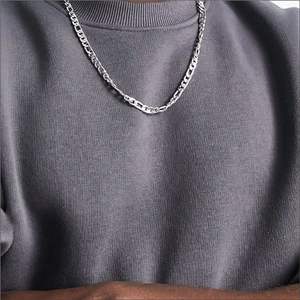 เสื้อสเวตเตอร์สวมหัวสำหรับผู้ชายเสื้อสเวตเตอร์แบบสวมหัวผ้าคอตตอน100% งานปักโลโก้แบบดิจิทัลดีไซน์เรียบหรูสำหรับฤดูใบไม้ร่วง - Product Image 3