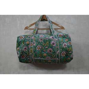 Sac de voyage léger en coton matelassé imprimé à la main de style bohème indien, sac de week-end de luxe, sac à bandoulière floral - Product Image 1