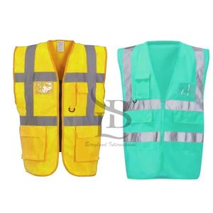 เสื้อกั๊กนิรภัยสะท้อนแสงขนาดฟรีไซส์พร้อมซิปปรับแต่งโลโก้ได้สำหรับจราจรก่อสร้างและมาตรการความปลอดภัยสวมใส่ทำงาน - Product Image 3