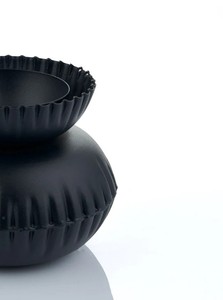 Quemador de incienso árabe negro Bakhoor DISEÑO DE Metal tallado a mano elegante para incienso tradicional perfecto para hogares de Oriente Medio - Product Image 5