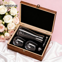 Ensemble de verres à vin sans pied de 16 oz et carafe en cristal avec perles de nettoyage et ouvre-bouteille dans un coffret cadeau en bois pour mariage