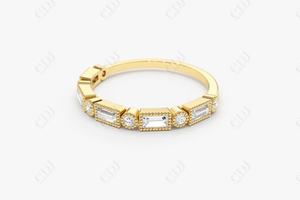 Anillo de Compromiso de Oro Amarillo con Diamantes Baguette Naturales Personalizados de Lujo, Engaste de Bisel Vintage, Media Eternidad, Estilo Milgrain - Product Image 4