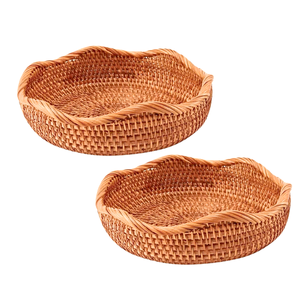 CESTA RATTAN para almacenar herramientas de jardinería, asegurando que su espacio al aire libre permanezca organizado y listo para todas sus necesidades de plantación - Product Image 1