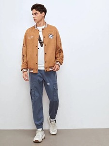 Veste universitaire personnalisée pour homme, en laine de haute qualité, style bomber, avec corps et manches longs, veste de sport d'hiver, veste de baseball - Product Image 5