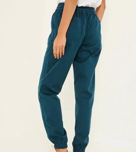 Nouveau pantalon décontracté en denim à poches latérales pantalon jean taille haute pantalon ample pour femmes pantalon cargo pour femmes respirant couleur unie - Product Image 2