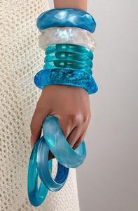 Stylish Round Resin Bangles for Women Waterproof Custom Colors & Cute Design-Casual & Party Styling - Product Image 4