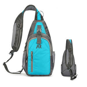 Bolso cruzado ecológico con material reciclado y ajuste cómodo - Product Image 1