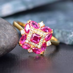 แหวนทับทิมรูปดอกไม้ประดับเพชรและเจ้าหญิงตัดในห้องปฏิบัติการขนาด14K แหวนทองแบบทึบดีไซน์ดอกไม้ไม่เหมือนใครสำหรับเปลี่ยนพลอย - Product Image 2