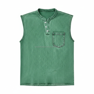 Camiseta Henley sin mangas de mezclilla para hombre, personalizada OEM, estilo vintage, verde lavado, de algodón, tipo chaleco casual con bolsillo. - Product Image 1