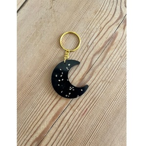 พวงกุญแจเรซิ่นดีไซน์เนอร์  จี้เรซิ่นใส  พวงกุญแจทันสมัย ทนทาน  แฟชั่น  เหมาะสำหรับใช้ในชีวิตประจำวัน  ขายส่ง - Product Image 6