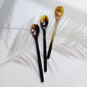 Cuillères artisanales en corne à Long manche 19x3cm pour servir des repas en corne de bœuf de vache de buffle du Vietnam naturel de haute qualité - Product Image 1