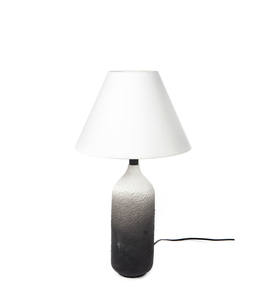 AK Lámpara de mesa de metal con acabado recubierto de polvo negro de latón Lámpara grande hecha a mano para decoración interior de hogar y hotel - Product Image 6