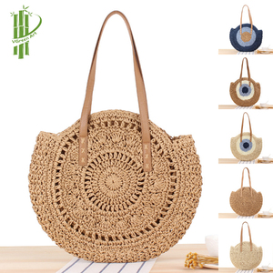 Sac messager rond en paille tressée pour femme, sac à bandoulière en rotin ajouré avec fermeture éclair, idéal pour la plage et les voyages - Product Image 1