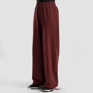 กางเกงวอร์มขาบานทรงลำลอง รุ่น VolumeFit ระบายอากาศได้ดี สีมารูน - Product Image 1