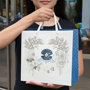 Sacs de shopping en papier de luxe écologiques biodégradables personnalisés de qualité supérieure pour l'emballage de cadeaux, la décoration, la mode, les cosmétiques, les bijoux - Product Image 6