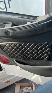 Housses de porte en cuir de qualité supérieure pour tous les modèles de camions - Product Image 2