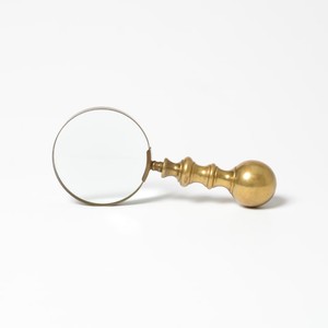 Loupe vintage en laiton massif avec poignée décorative pour lire des livres, des journaux, des cartes, des bijoux, inspection, article cadeau - Product Image 2