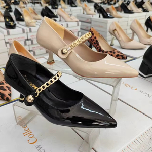 Zapatos de Tacón de Aguja Clásicos de 5 cm para Mujer, Punta Puntiaguda, Decoración de Diamantes de Imitación, CUERO PATENTADO BURGUNDIA, 36-40, Hechos en Turquía - Product Image 1