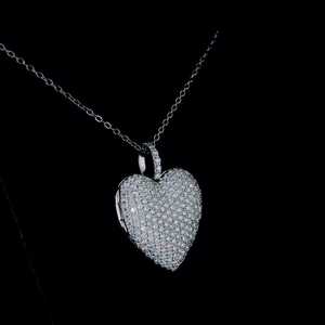 BUEBELLA JEWELS HipHop Romantique Moissanite Pendentif Glacé En Forme De Coeur VVS 925 Argent Conception Personnalisée Petite Amie OEM ODM - Product Image 2