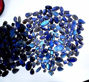Pierre précieuse en vrac de Labradorite naturelle de qualité supérieure Multi forme et taille Cabochon de Labradorite pierre précieuse en vrac pour la fabrication de bijoux - Product Image 5