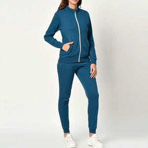 Sweat à capuche surdimensionné avec poche, tenue élégante pour femme, survêtement imprimé, look streetwear, survêtement pour femme - Product Image 2