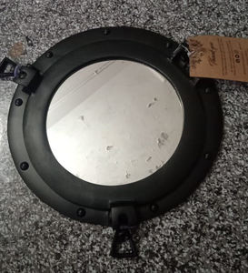 Ojo de Buey de Aluminio Premium con Inserto de Vidrio Diseñado para Barcos, Yates y Cabinas Marinas que Garantiza una Seguridad y Visibilidad Óptimas - Product Image 2