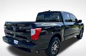 Nissan Titan SV 2015 - Product Image 3