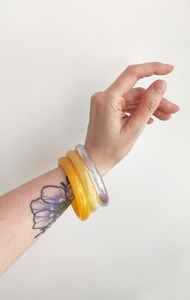 Bracelets en résine fabriqués à la main | | Qualité supérieure, designs élégants avec des couleurs vives pour des déclarations de mode uniques - Product Image 5
