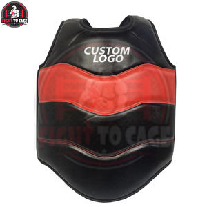 Protège-poitrine de boxe durable et léger avec couleurs et impressions de logo personnalisées - Équipement d'entraînement toutes saisons de la marque FIGHT to CAGE GEARS - Product Image 2