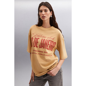 T-shirt à col rond surdimensionné imprimé City Tema en coton biologique 100% pour femmes ETHIQUET MALIKA - Product Image 2