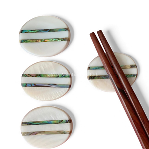 Porta Palillos de Nácar para Decoración de Mesa de Comedor, Hecho en Vietnam - Product Image 1