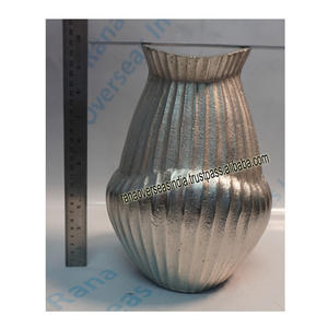 Venta al por mayor elegante mesa de boda centro de mesa florero de metal tono plateado florero de aluminio - Product Image 5