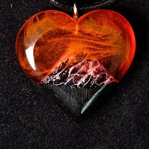 สร้อยคอนางฟ้าเรืองแสงทำด้วยมือทำด้วยมือทำจาก2024สำหรับผู้หญิงรูปเมฆฟ้าเข้มและเรซินประเพณีเรืองแสงสร้างสรรค์ - Product Image 3