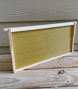 Caja de Plástico Grande de 5 Marcos para Abejas, Configuración Completa de Langstroth - Product Image 3