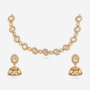 Kundan Short Necklace 187727 White Zinc Alloy Elegant <b>Wedding</b> <b>Accessory</b> - Product Image 1