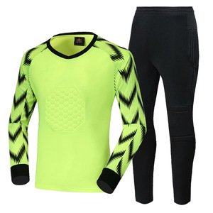 Vente en gros d'uniformes de gardien de but de football personnalisés maillot rembourré à manches longues et short kit de gardien de but de football professionnel - Product Image 2