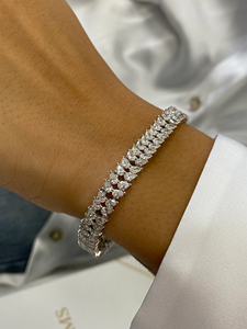 Bracelet en or massif 14 ct avec diamants cultivés en laboratoire certifiés IGI taille poire personnalisés bijoux de luxe tendance haut de gamme pour femmes - Product Image 4