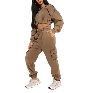 ชุดครอปสั้นสำหรับผู้หญิงชุดวิ่งออกกำลังกายผ้าฝ้ายเทอร์รี่100% สไตล์สตรีทผลิตตามสั่ง - Product Image 2