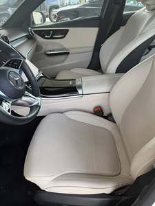 Sedán Compacto de Lujo Usado 2025 C300 Edición Premium - Product Image 6