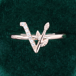 ขายดีแหวนเพชรรูปหัวใจสำหรับงานแต่งงานแหวนเพชรสีโรสโกลด์ชุบตัวอักษรเริ่มต้น "V" Love Finger - Product Image 2