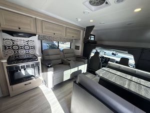 รถบ้านเคลื่อนที่รุ่นใหม่ปี 2026 Foorest River Sunseeker 2860DSF - Product Image 2