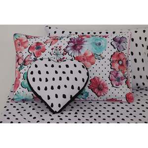 Parures de lit Amelia améliorant le confort et le style pendant la nuit - Product Image 2