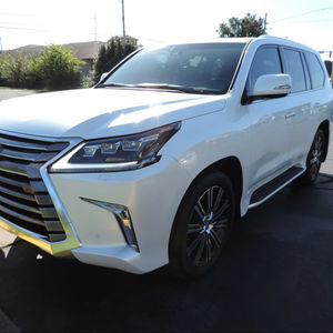 2017 Lexus LX 570 Sport Utility Coche usado con dirección izquierda y asientos de cuero - Product Image 3